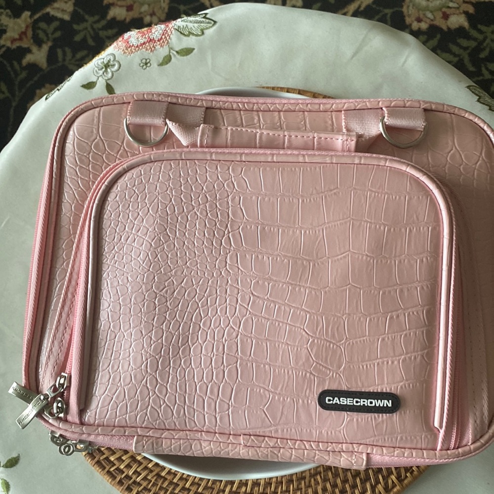 🌻SALE🌻Mini netbook / tablet/ iPadcase